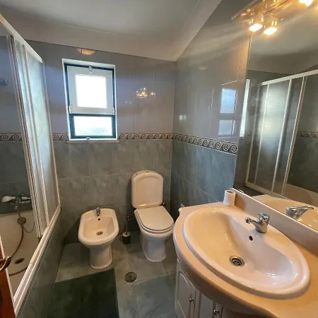 Algarve Surf House * Raposeira (Faro)