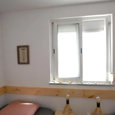 Algarve Surf House Δωμάτια σε οικογενειακή κατοικία Raposeira (Faro)